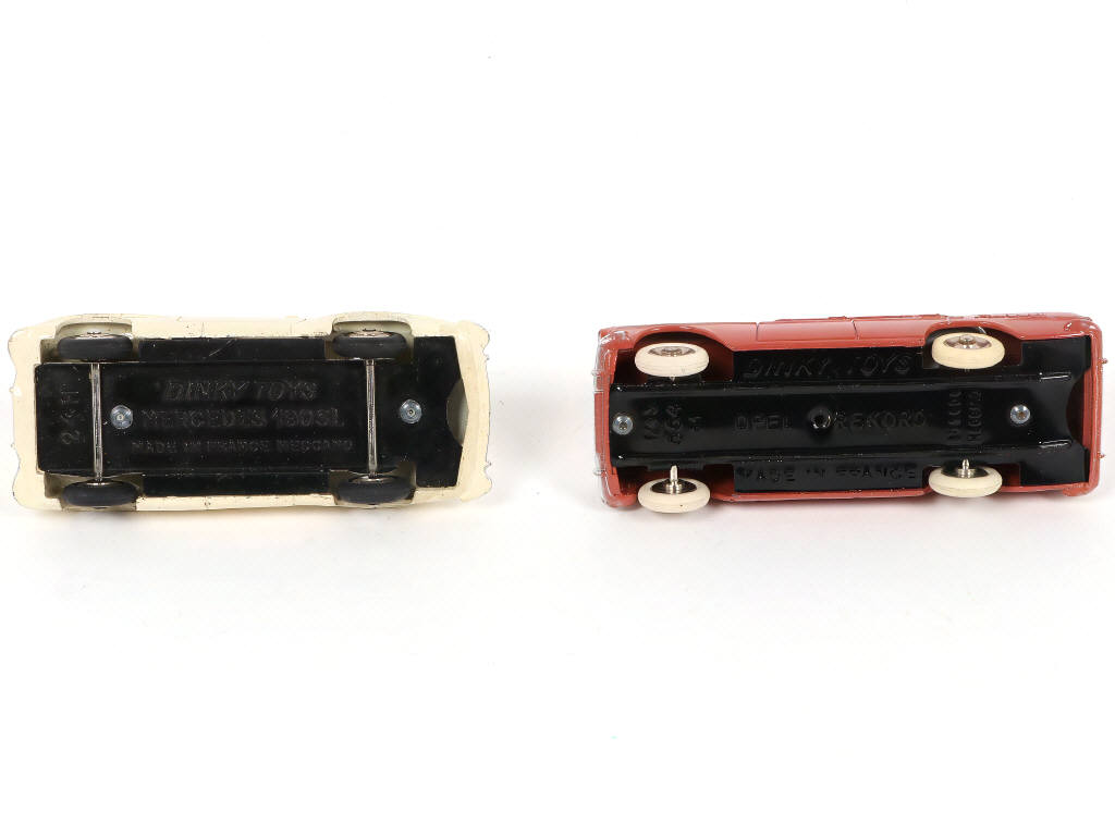 Lot 328 - DINKY TOYS (FRANCE) (2)