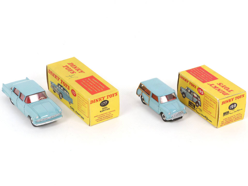 Lot 298 - DINKY TOYS (GB) (2)