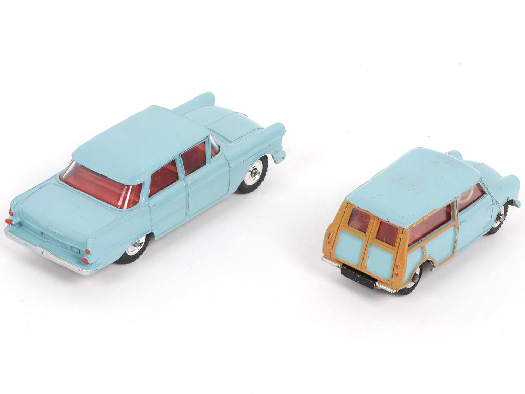 Lot 298 - DINKY TOYS (GB) (2)