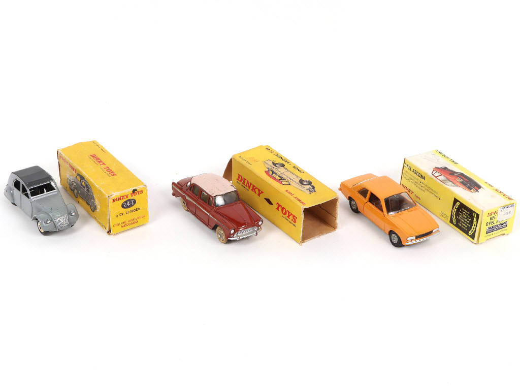 Lot 350 - DINKY TOYS (FRANCE) (3)