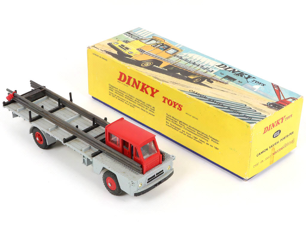 Lot 333 - DINKY TOYS (FRANCE) (1)