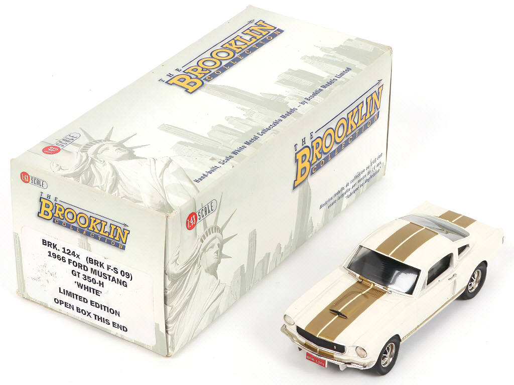 Lot 159 - BROOKLIN MODELS (GB) (1)