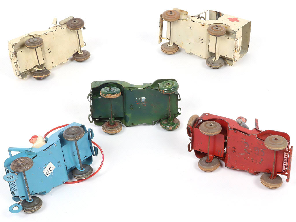 Lot 250 - POLICHINELLE (FRANCE) (5)