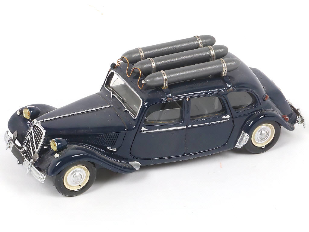 Lot 204 - DEVOS (FRANCE) (1)