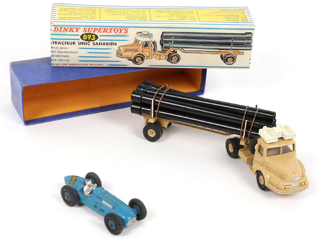 Lot 347 - DINKY TOYS (FRANCE) (2)