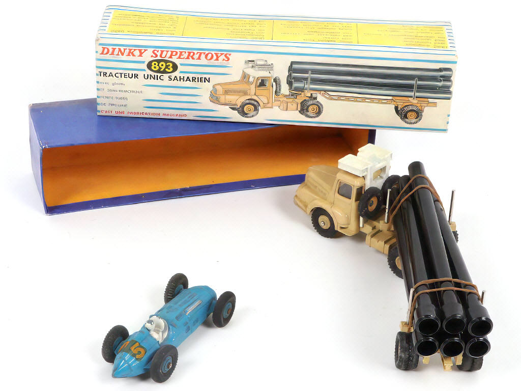 Lot 347 - DINKY TOYS (FRANCE) (2)