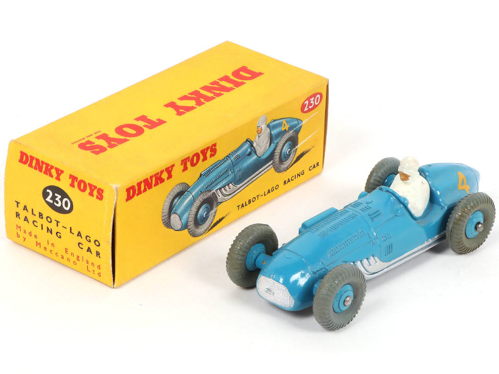 Lot 273 - DINKY TOYS (GB) (1)