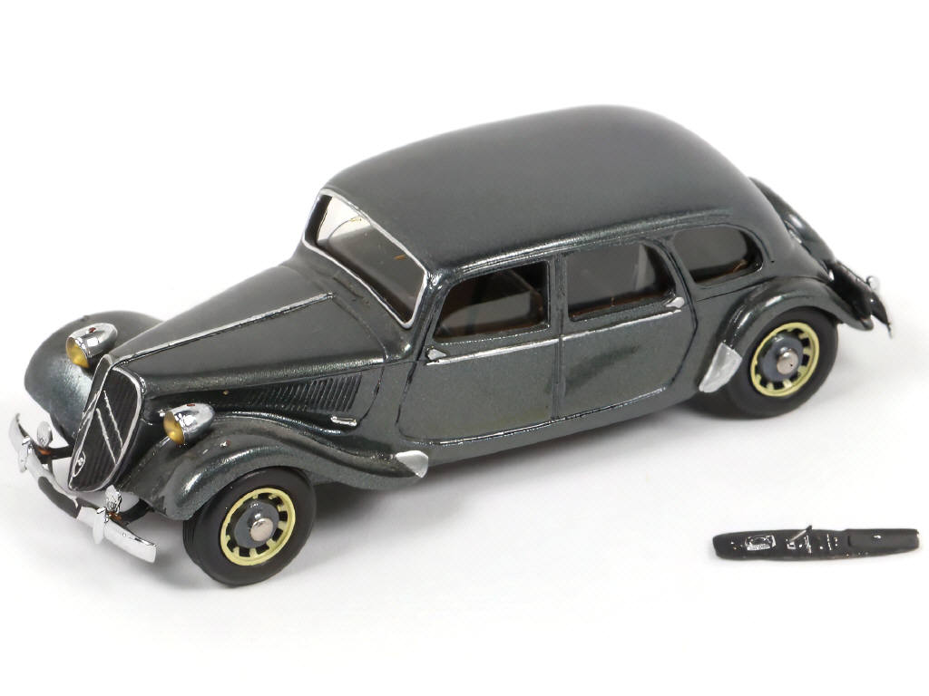 Lot 203 - DEVOS (FRANCE) (1)