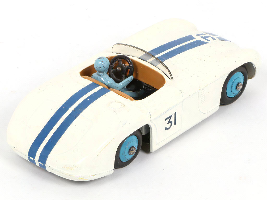 Lot 269 - DINKY TOYS (GB) (1)