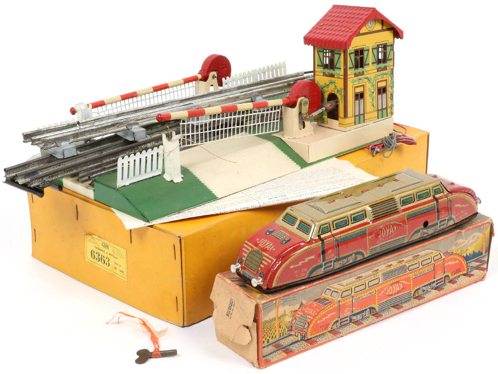 Lot 35 - JOYAX (FRANCE) (2)