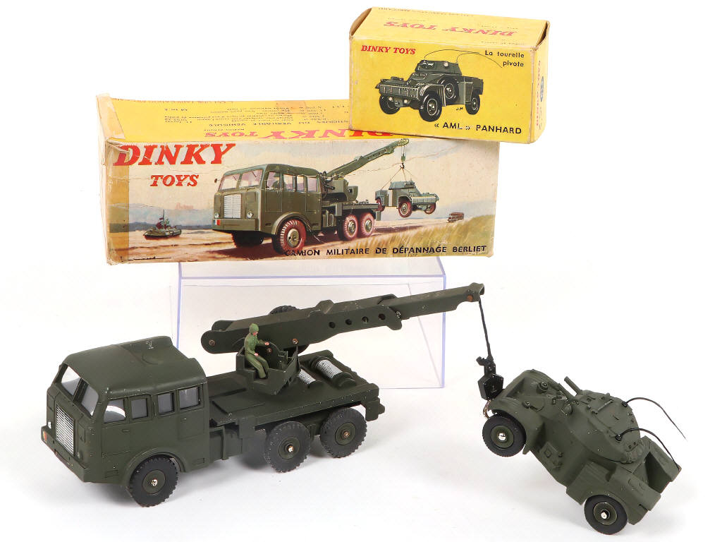 Lot 346 - DINKY TOYS (FRANCE) (2)