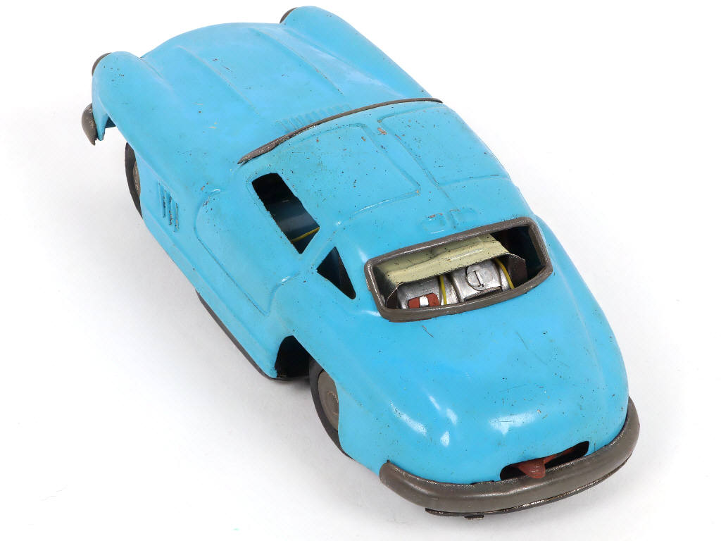 Lot 37 - DIVERS (JAPON) (5)