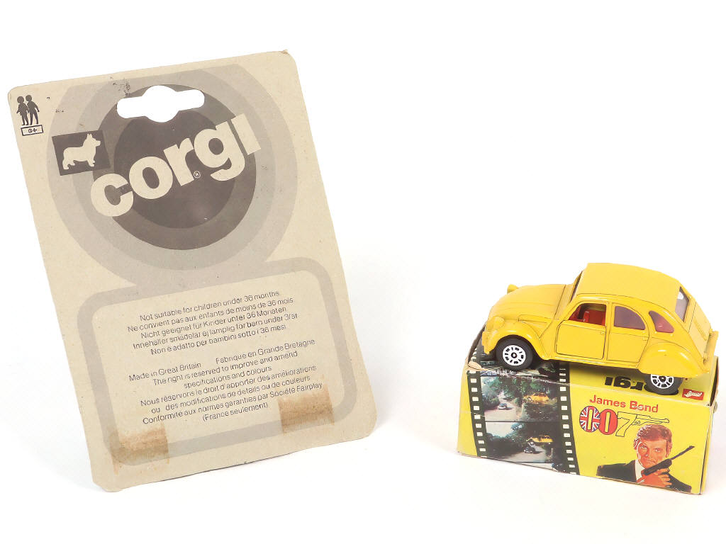 Lot 196 - CORGI TOYS (GB) (2)