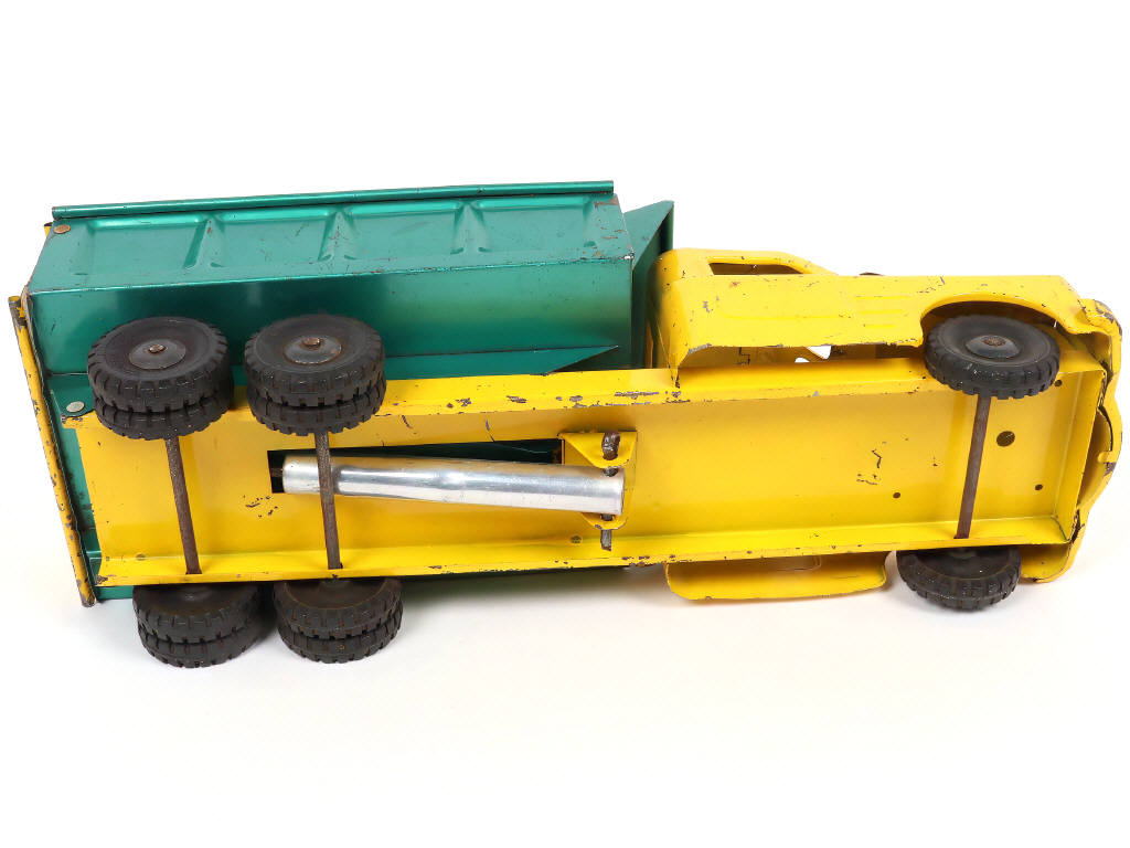 Lot 39 - STRUCTO (USA) (1)