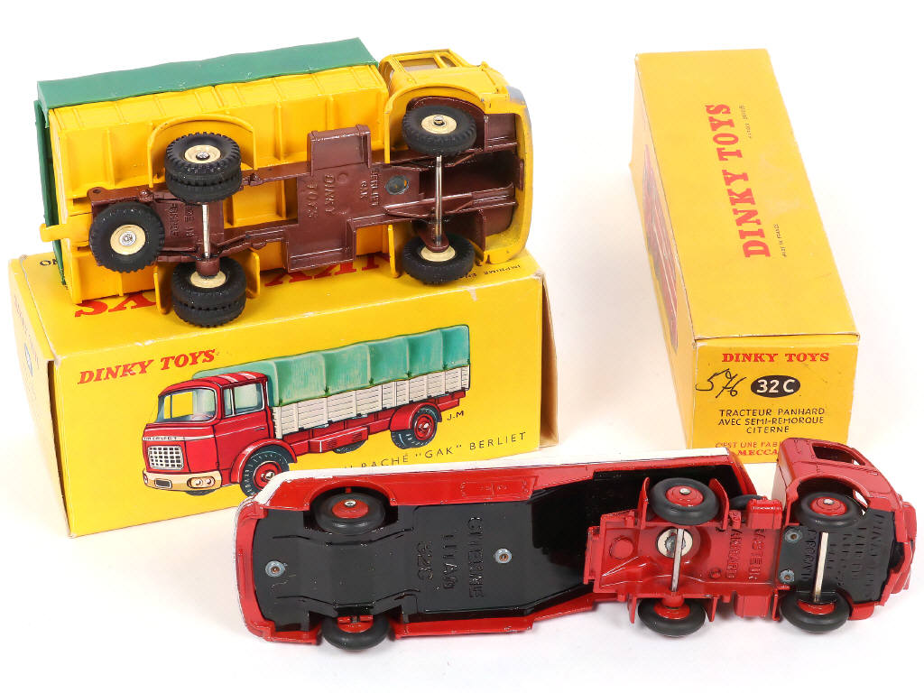 Lot 345 - DINKY TOYS (FRANCE) (2)