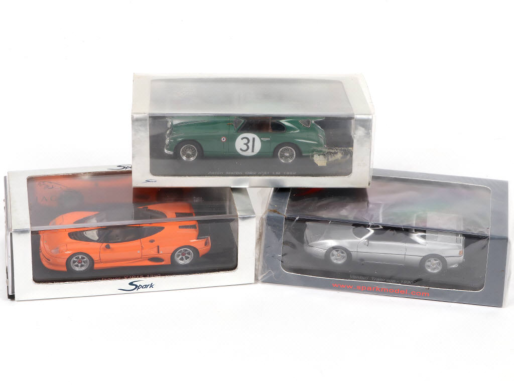 Lot 86 - SPARK (MACAU) (3)