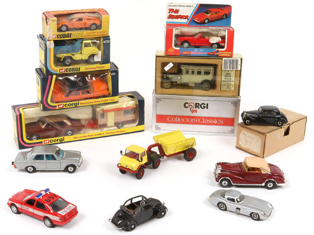 Lot 55 - DIVERS (13)