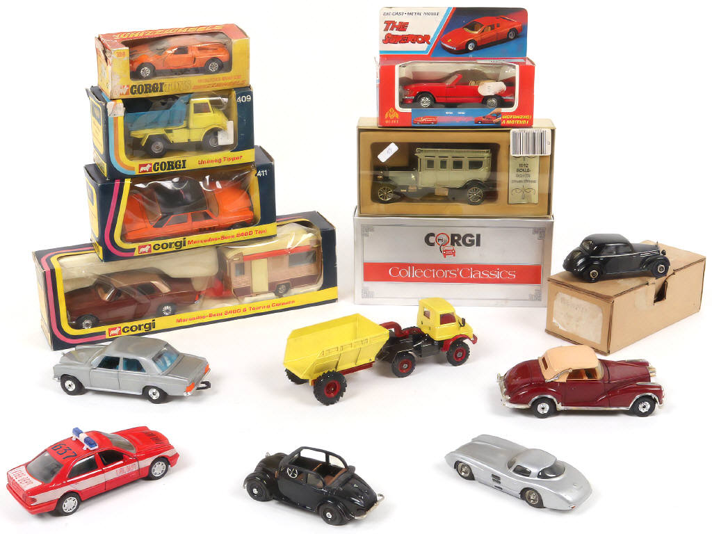 Lot 55 - DIVERS (13)