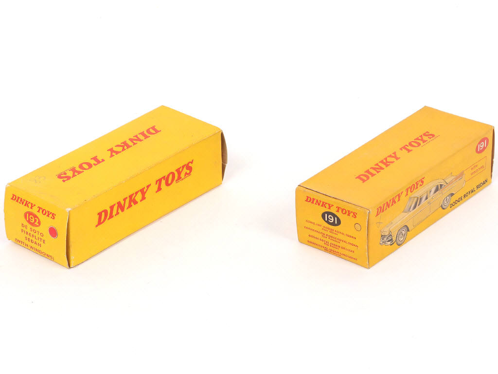 Lot 189 - DINKY TOYS (GB) (2)