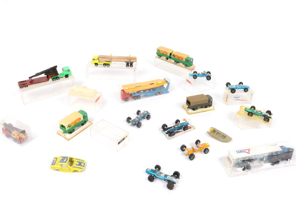 Lot 165 - MAJORETTE (FRANCE) (17)