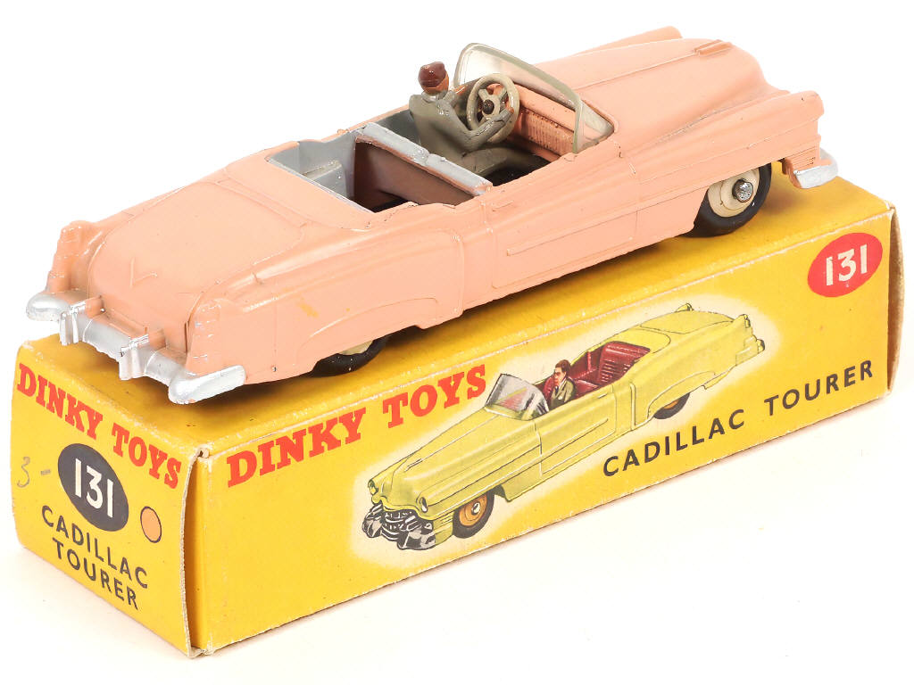 Lot 207 - DINKY TOYS (GB) (1)