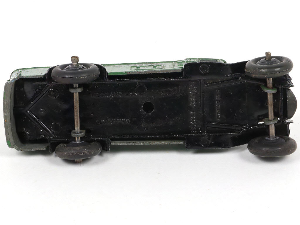 Lot 201 - DINKY TOYS (GB) (1)