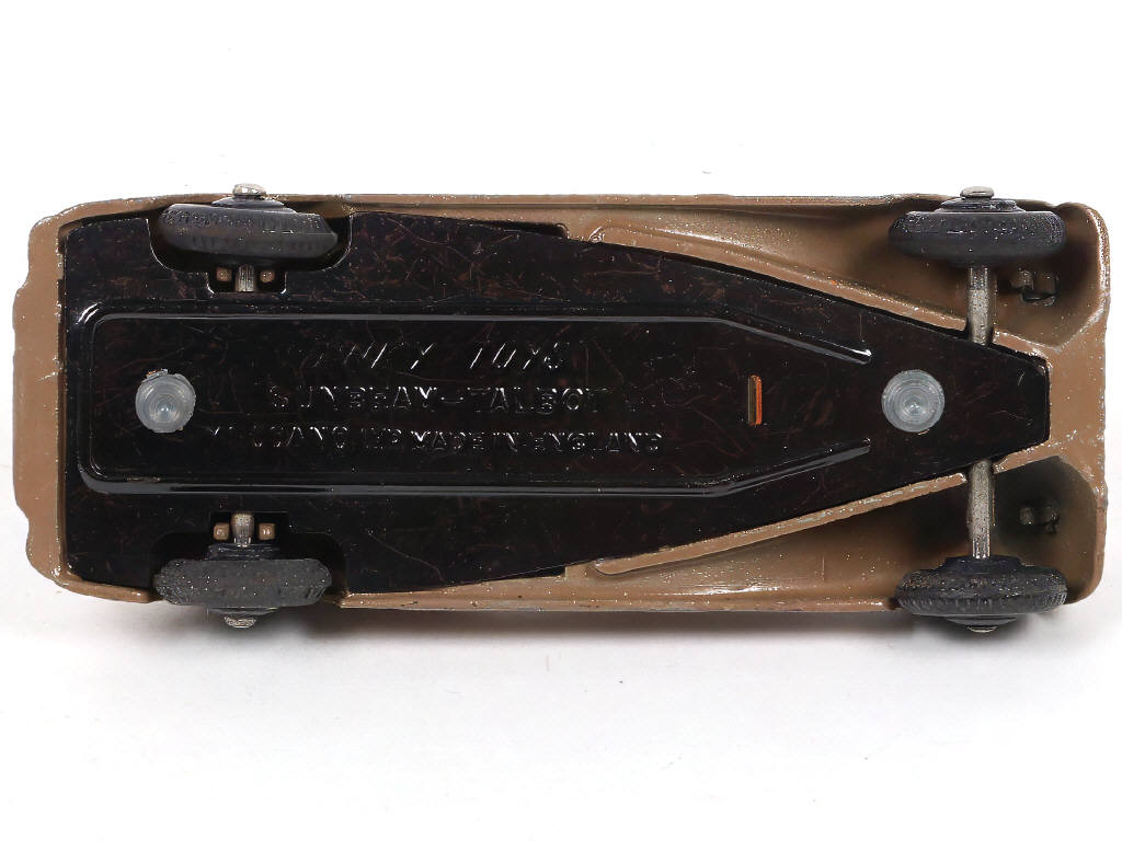 Lot 200 - DINKY TOYS (GB) (1)