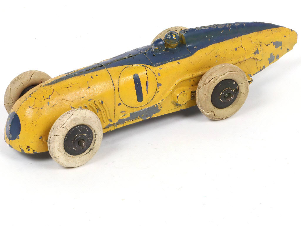 Lot 195 - DINKY TOYS (GB) (1)