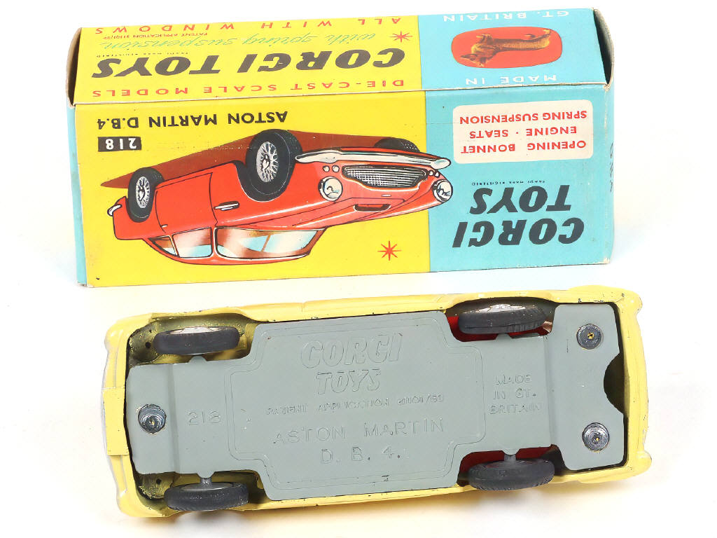Lot 124 - CORGI TOYS (GB) (1)