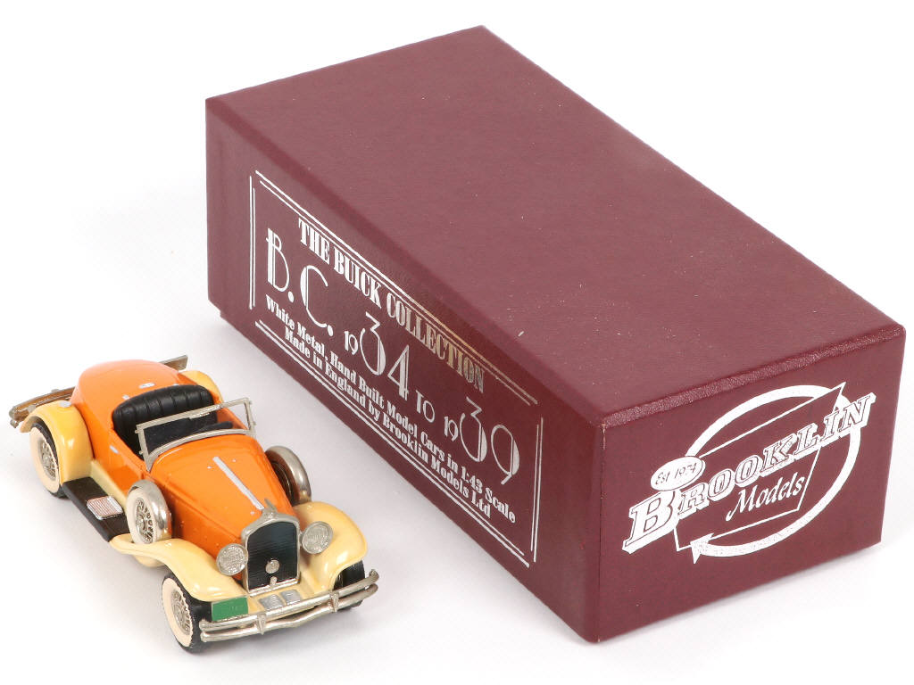 Lot 206 - BROOKLIN MODELS (GB) (1)