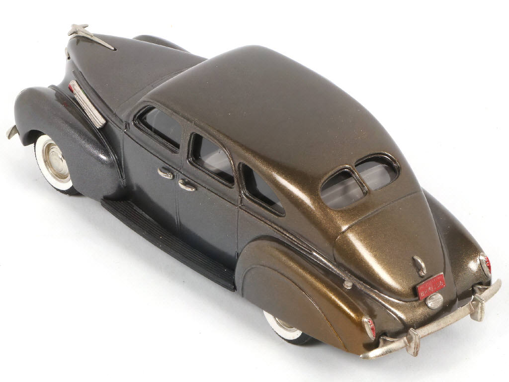 Lot 204 - BROOKLIN MODELS (GB) (1)