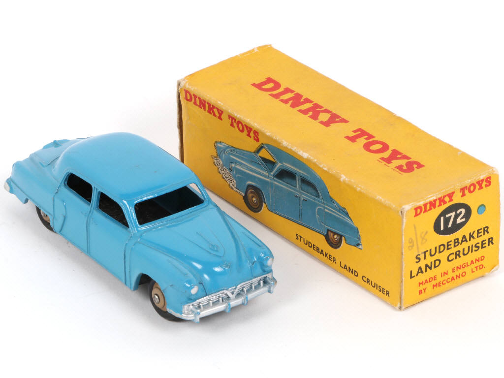 Lot 267 - DINKY TOYS (GB) (1)
