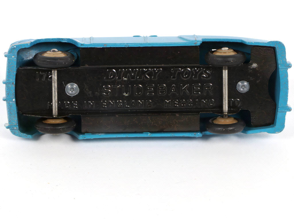 Lot 267 - DINKY TOYS (GB) (1)