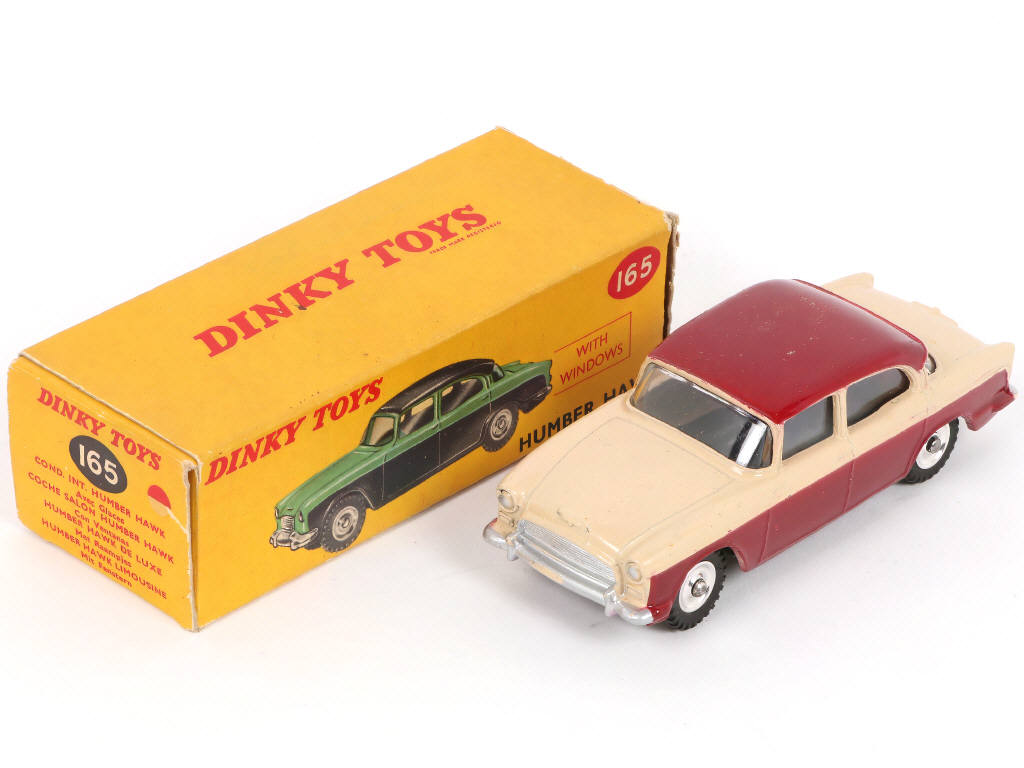 Lot 268 - DINKY TOYS (GB) (1)
