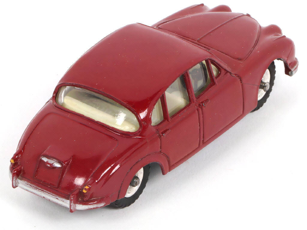 Lot 272 - DINKY TOYS (GB) (1)