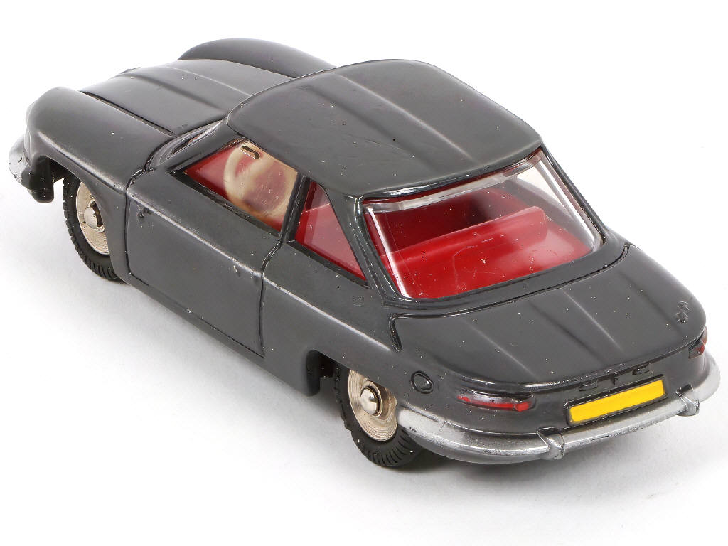 Lot 302 - DINKY TOYS (FRANCE) (1)