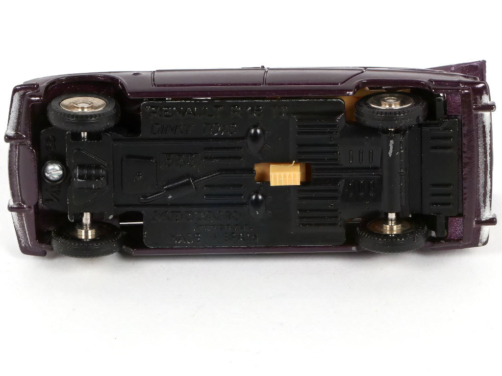 Lot 304 - DINKY TOYS (FRANCE) (1)