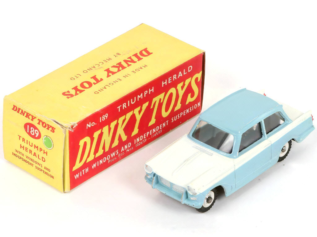 Lot 269 - DINKY TOYS (GB) (1)