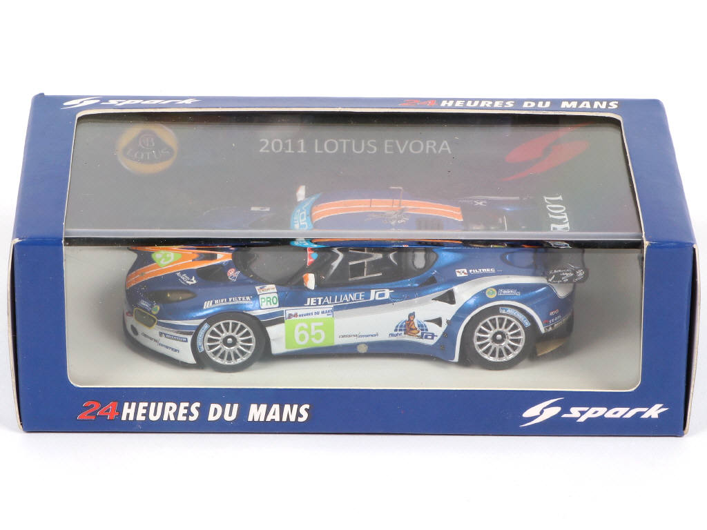 Lot 107 - SPARK (MACAU) (1)