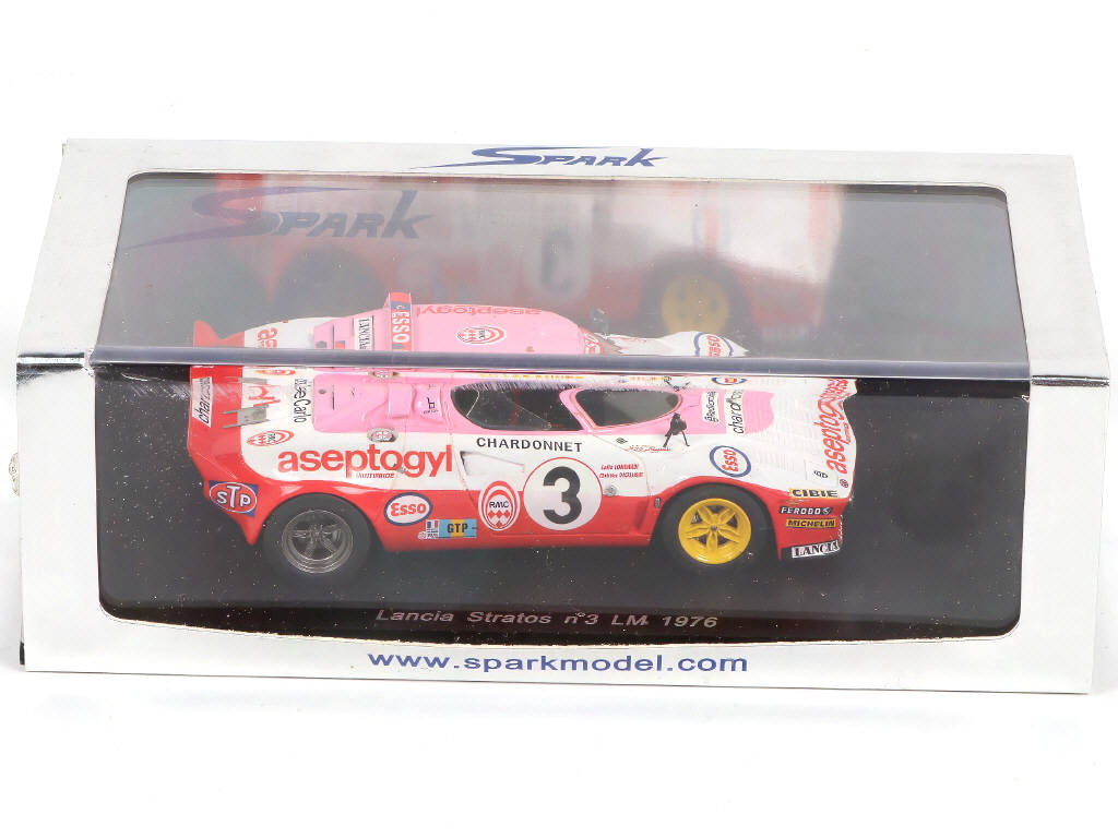 Lot 99 - SPARK (MACAU) (1)