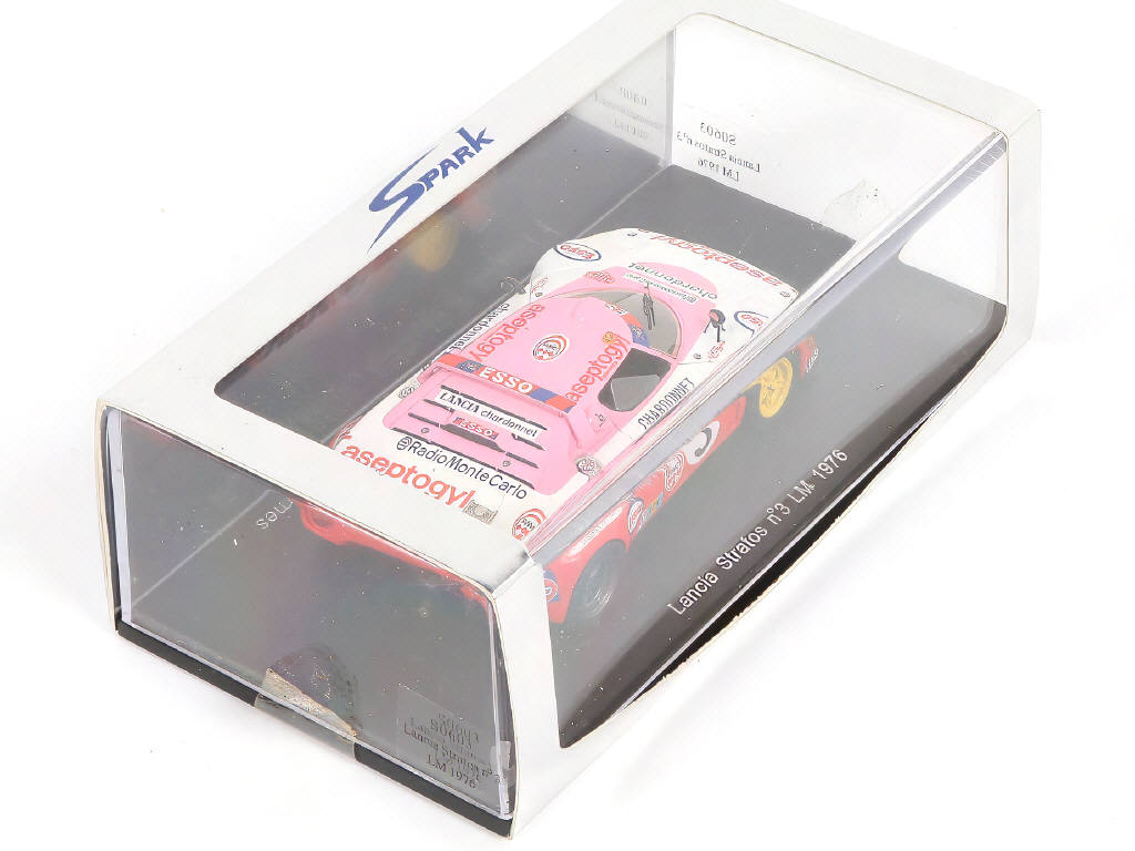 Lot 99 - SPARK (MACAU) (1)