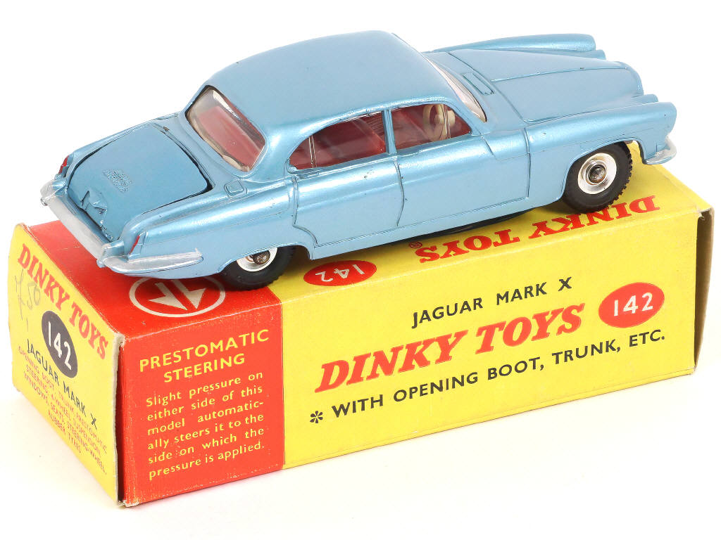 Lot 276 - DINKY TOYS (GB) (1)