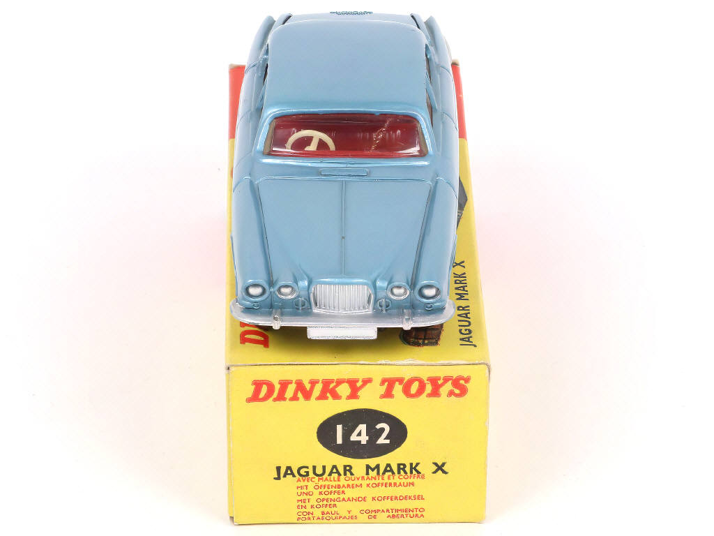 Lot 276 - DINKY TOYS (GB) (1)
