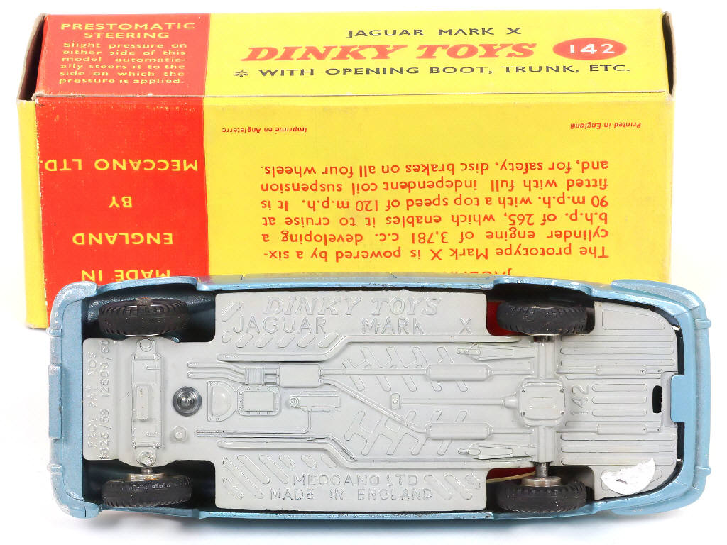 Lot 276 - DINKY TOYS (GB) (1)