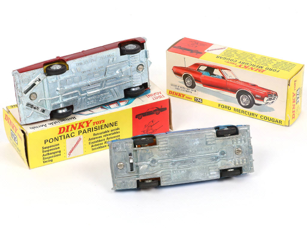 Lot 279 - DINKY TOYS (GB) (2)