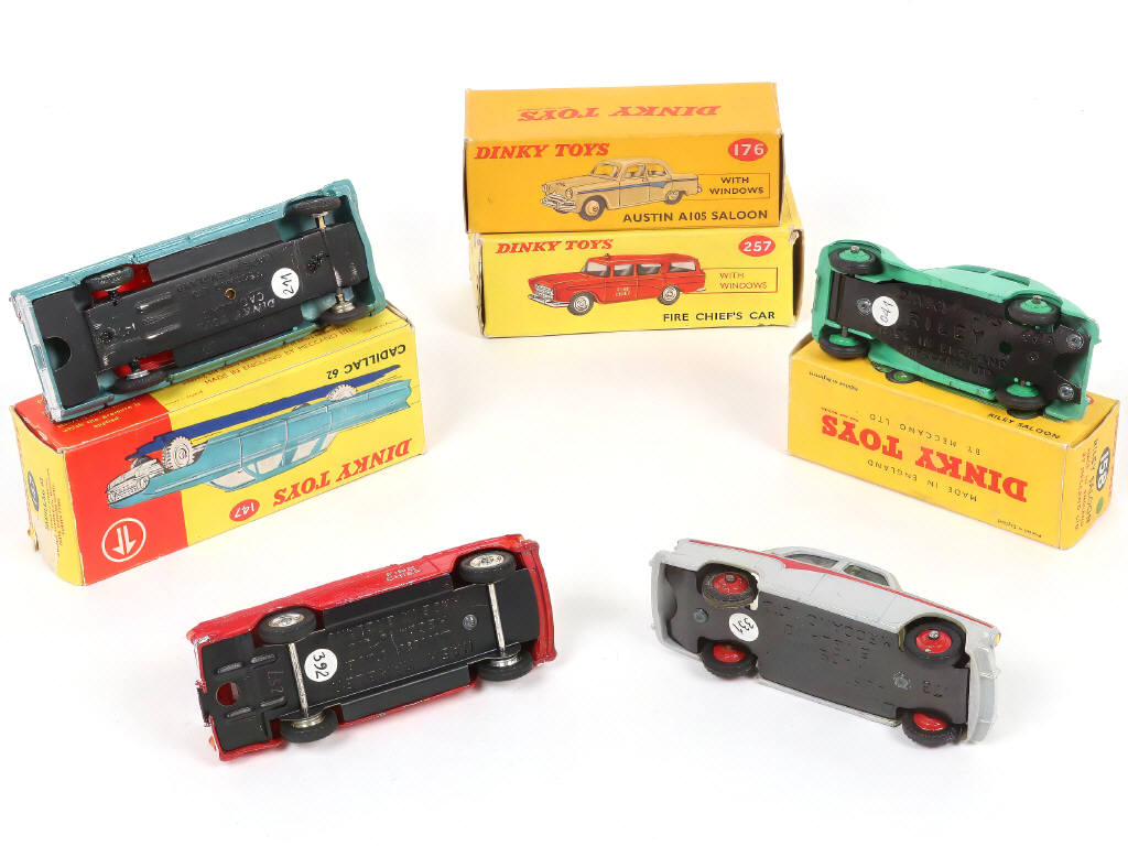Lot 286 - DINKY TOYS (GB) (4)