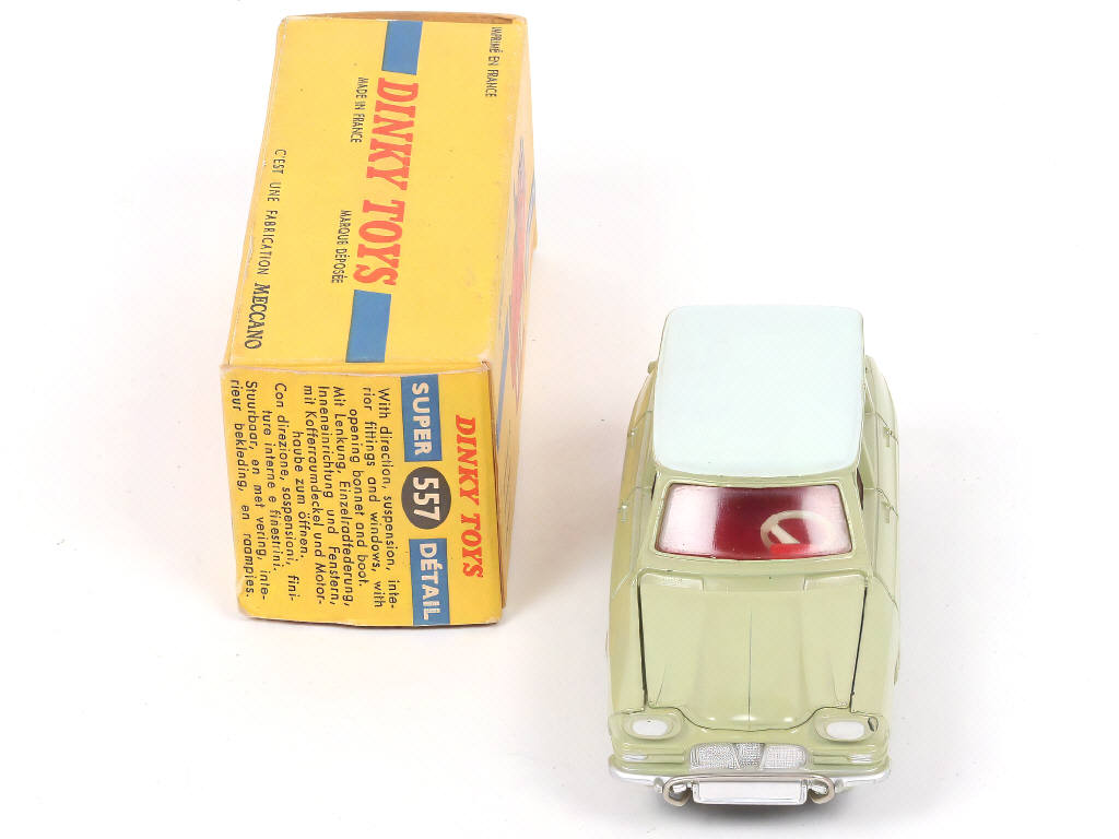 Lot 298 - DINKY TOYS (FRANCE) (1)
