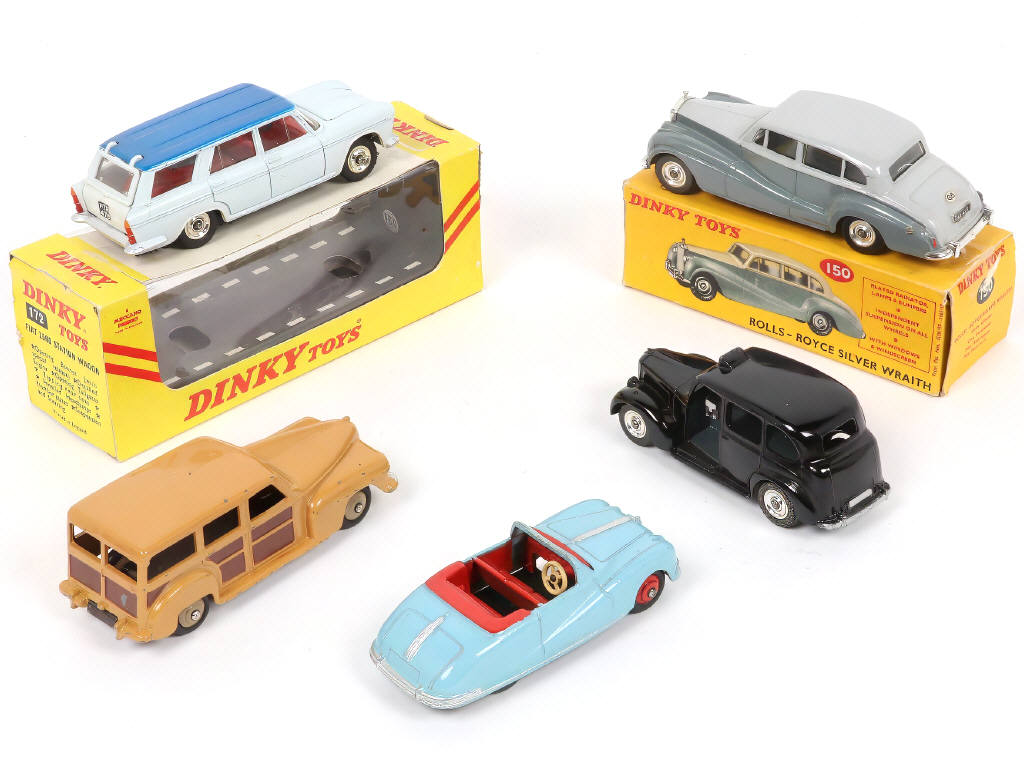 Lot 288 - DINKY TOYS (GB) (5)