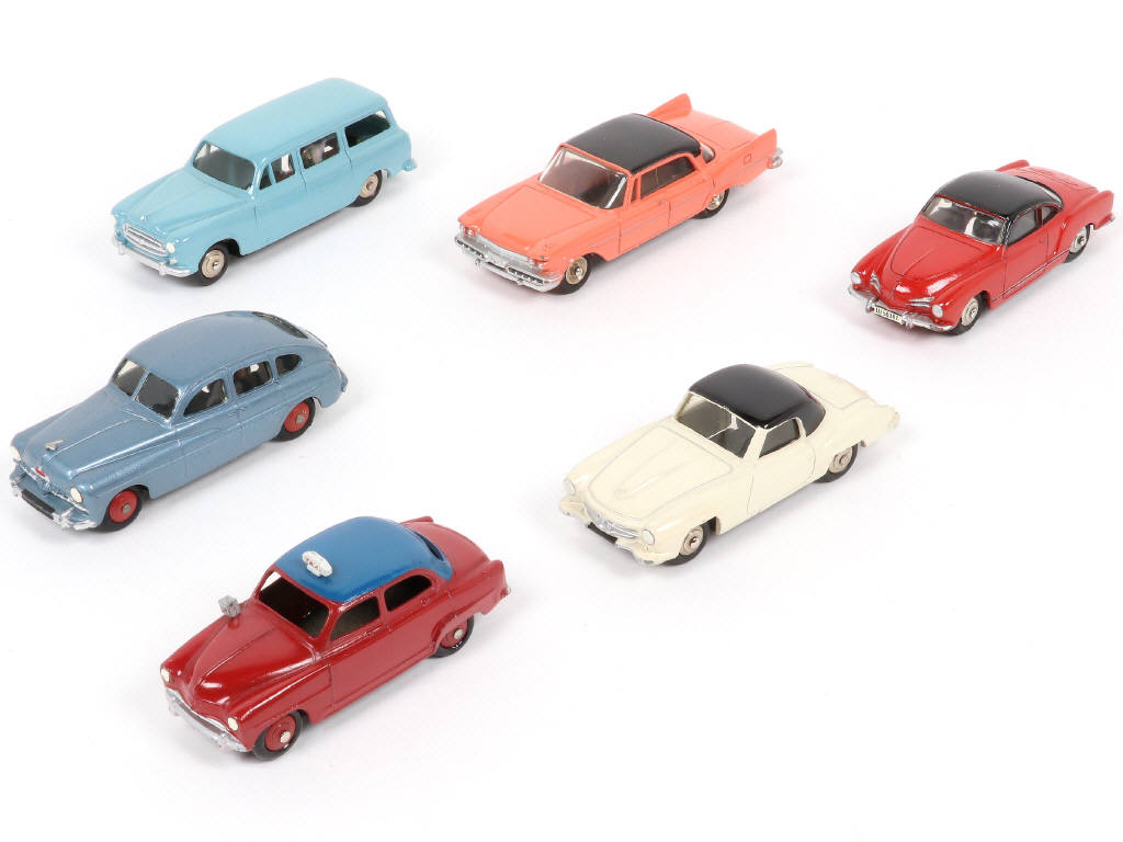 Lot 316 - DINKY TOYS (FRANCE) (6)