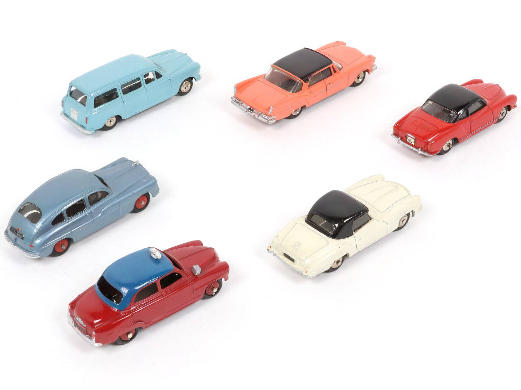 Lot 316 - DINKY TOYS (FRANCE) (6)